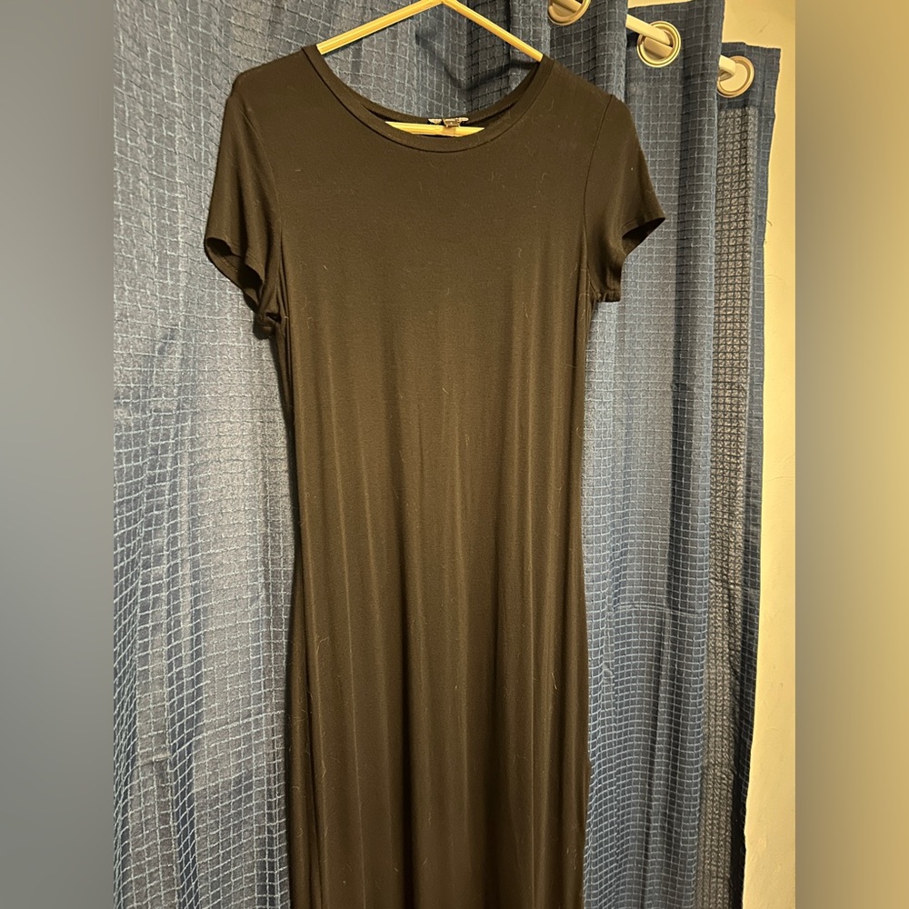 Express midi knit dress. Short sleeve.